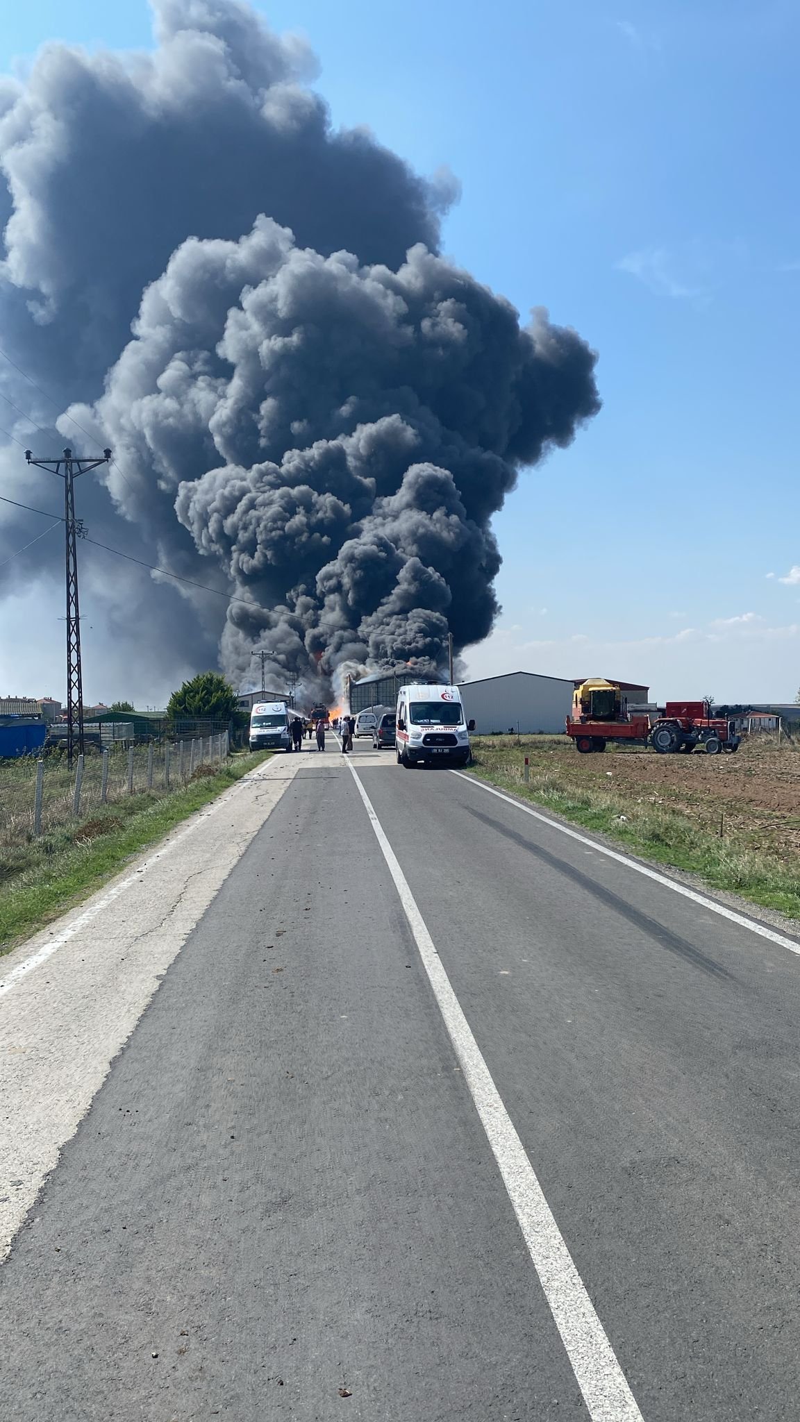 Kapaklı'da Fabrikada Büyük Yangın